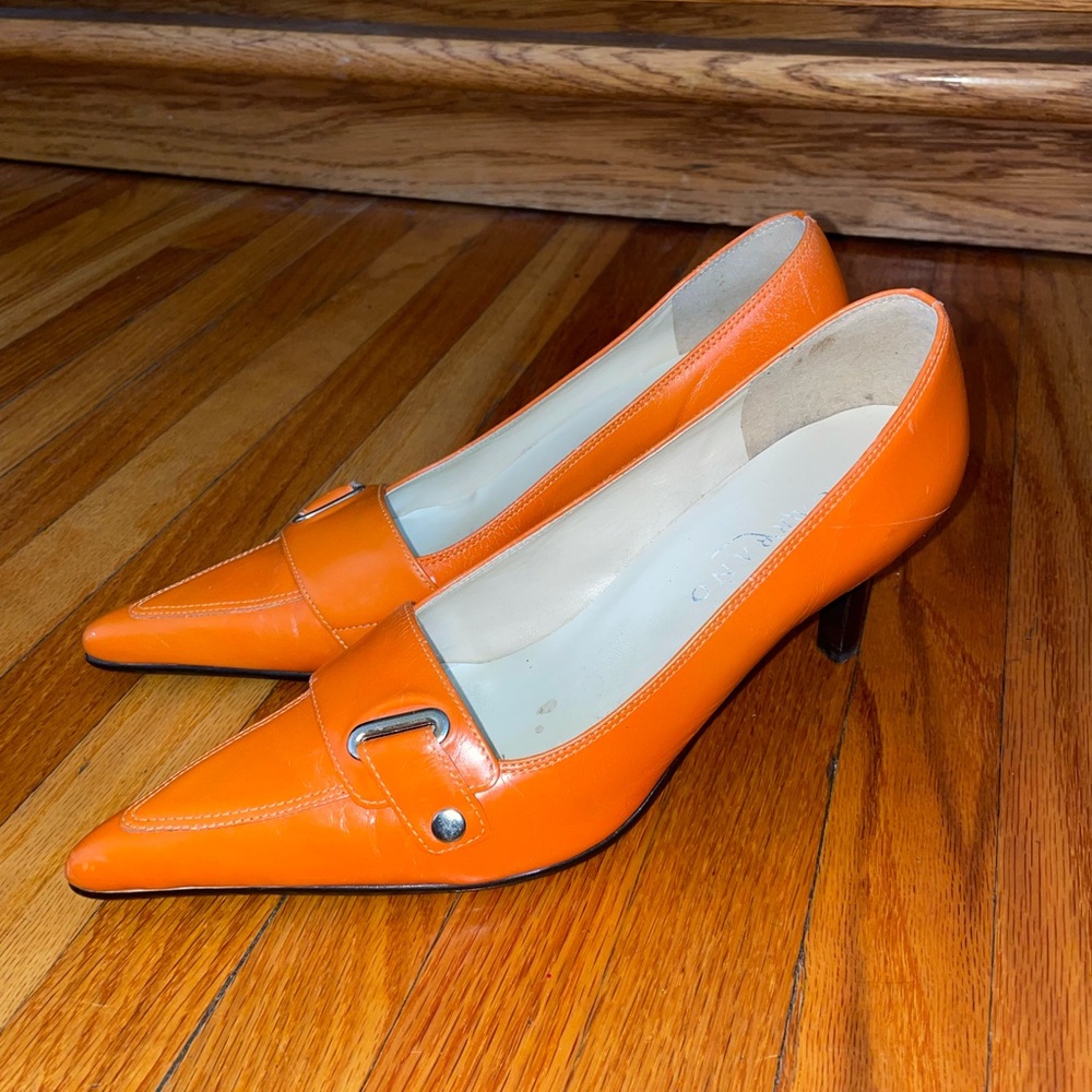 Carrano orange leather kitten heels